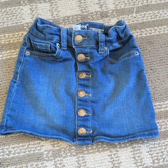 Bundle Of 12 Girls Shorts, Skirts, And Overalls - Picture 6 of 13